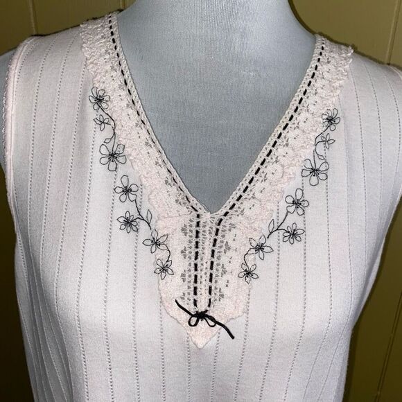 Liz Claiborne women M/L floral print tank top & shorts pajama set light pink - Picture 2 of 13